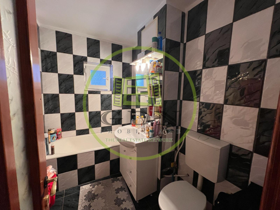 Apartament 3 camere, cartier Brazda lui Novac, zona Guliver