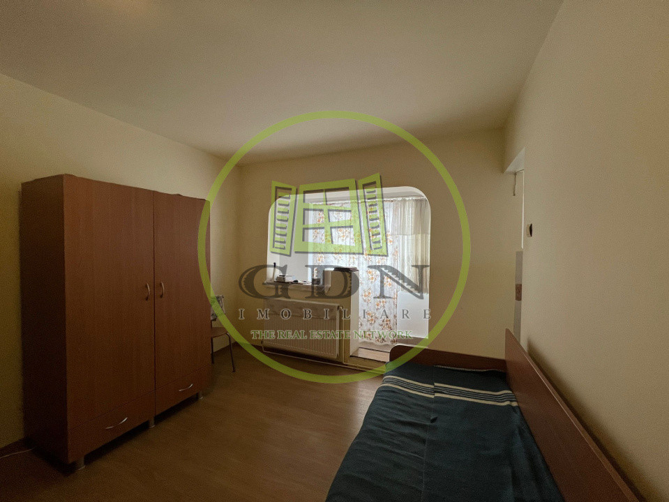 Garsonieră de închiriat, aproape de parcul Sub Arini!