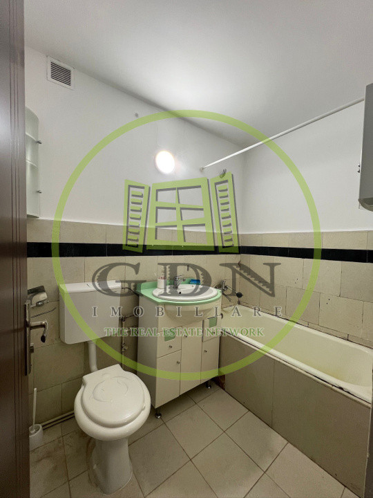 Garsonieră de închiriat, aproape de parcul Sub Arini!