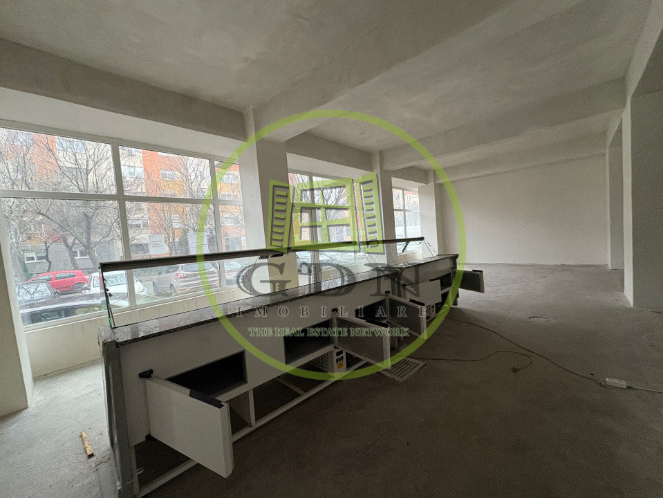Spatiu comercial, 110 mp, Cartier 1 Mai , Zona Scoala 36