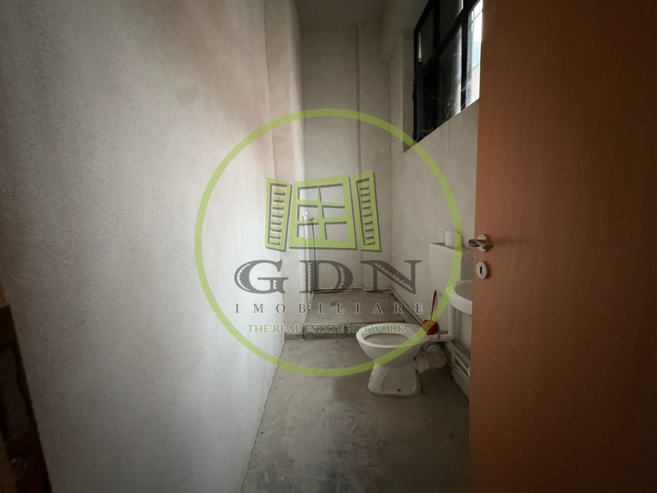 Spatiu comercial, 110 mp, Cartier 1 Mai , Zona Scoala 36