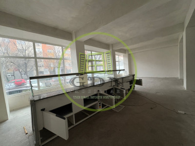 Spatiu comercial, 110 mp, Cartier 1 Mai , Zona Scoala 36