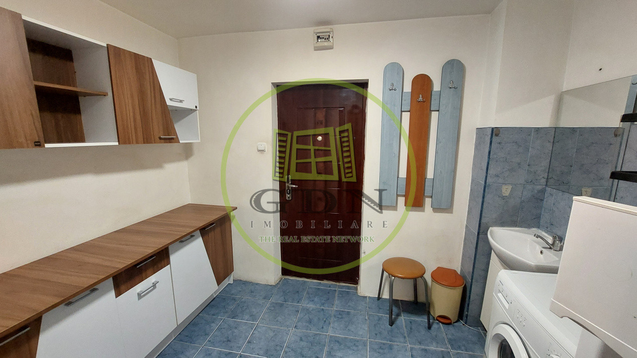 Camera de camin, 22 mp, etajul 2, Cartierul Lapus, zona Electroputere