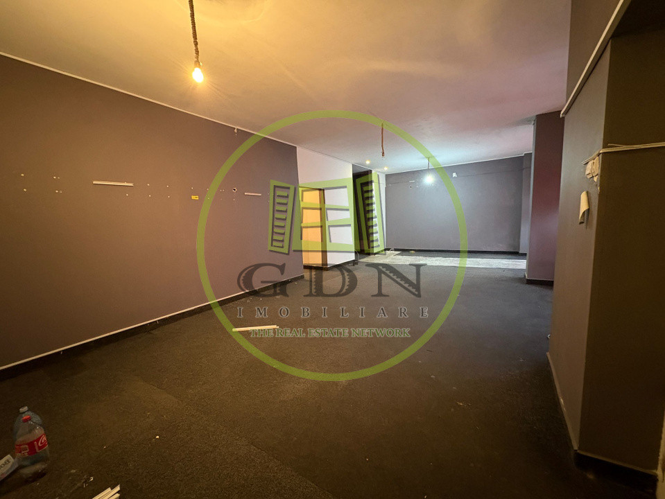 Spatiu comercial, 82 mp, Cartier 1 Mai , Zona Scoala 36
