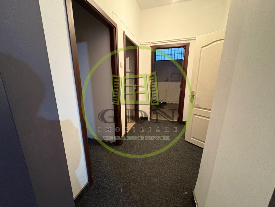 Spatiu comercial, 82 mp, Cartier 1 Mai , Zona Scoala 36