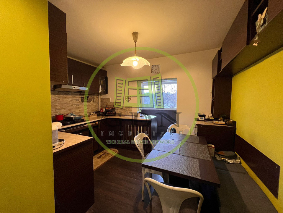 Apartament 3 camere, decomandat, cartier 1 Mai, zona parcul Nicolae Romanescu