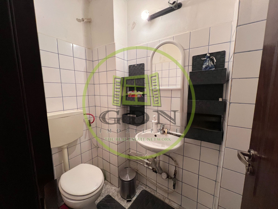 Apartament 3 camere, decomandat, cartier 1 Mai, zona parcul Nicolae Romanescu