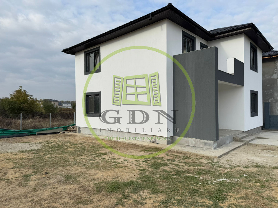 Casa, P+E, 5 camere, 383mp teren, Malu Mare, Preajba