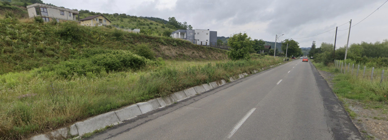 REPREZENATRE EXCLUSIVĂ! Teren intravilan construcții, zonă superbă, Livezeni. 