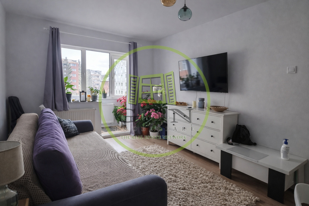 Vând apartament 3 camere ,str. Carpatilor Brașov 147 250€