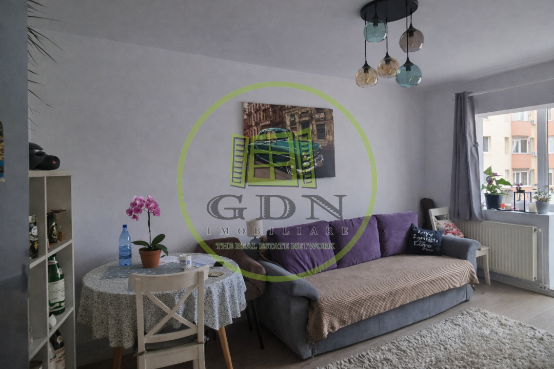 Vând apartament 3 camere ,str. Carpatilor Brașov 147 250€
