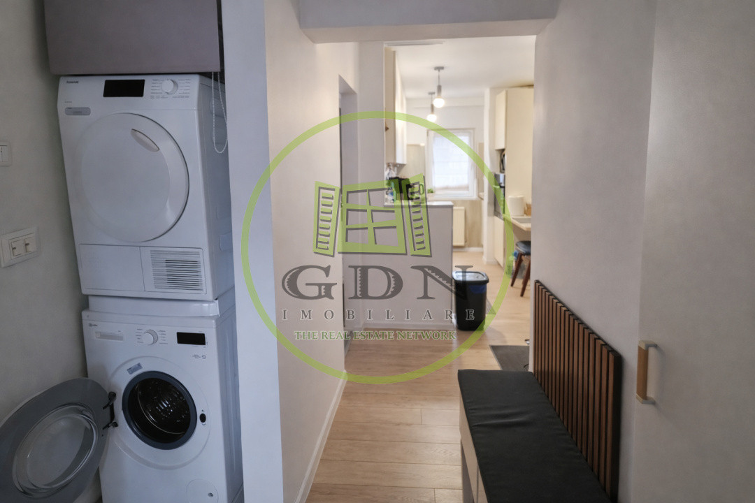 Vând apartament 3 camere ,str. Carpatilor Brașov 147 250€