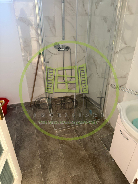 Spațiu comercial de închiriat 75mp2 utilitățile inclus in preț