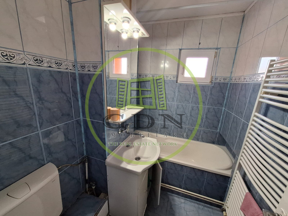 Apartament 3 camere 67mp utili, vanzare in Vasile Aaron 