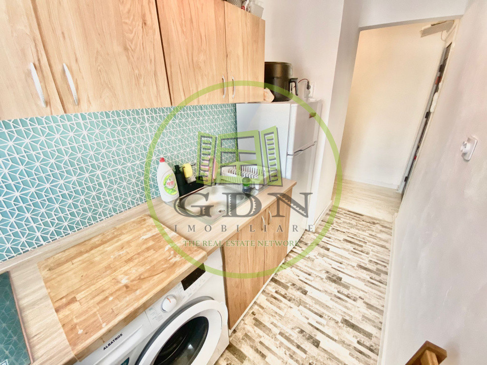 Apart. 2 camere,semidecomandat, et 1, mobilat, utilat, str. Galileo Galilei