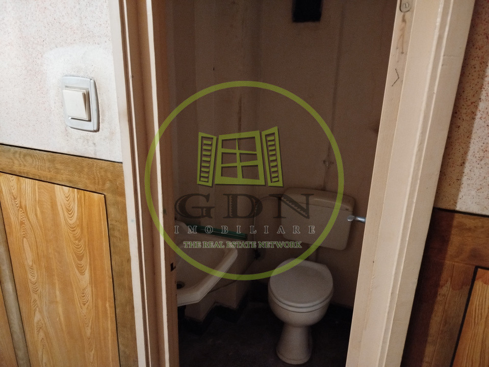 Apartament 4 camere, decomandat, zona Dacia