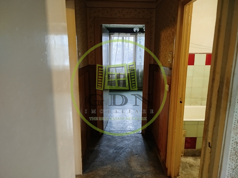 Apartament 4 camere, decomandat, zona Dacia