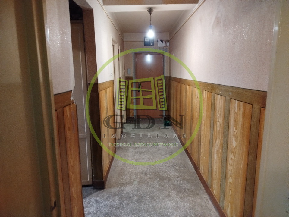 Apartament 4 camere, decomandat, zona Dacia