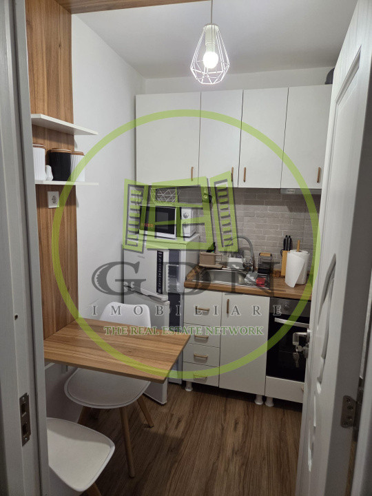 Garsoniera 24mp utili, de vanzare -zona Henri Coanda