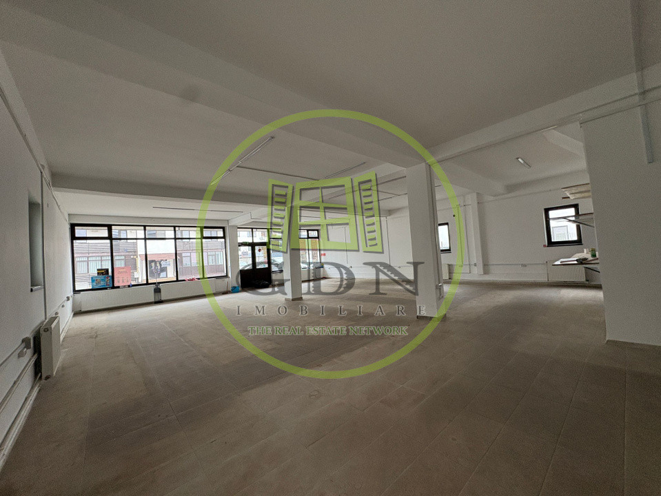 Spatiu comercial, 180 mp, Carcea , Zona Magnolia