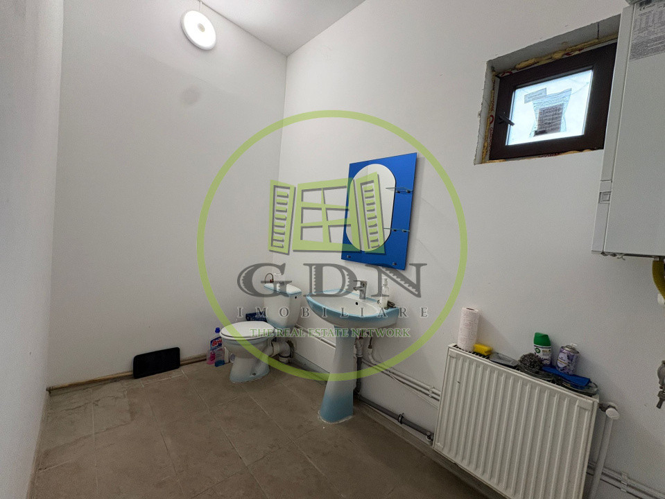 Spatiu comercial, 180 mp, Carcea , Zona Magnolia