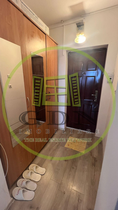 Garsonieră de închiriat – zona CEC Bank - Centru Civic 