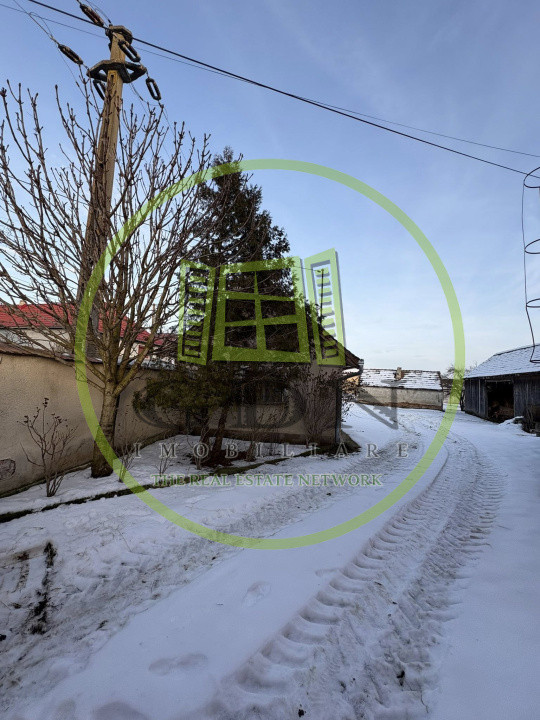 🏡 Casă cu anexe și teren 1.000 mp – Central Alămor