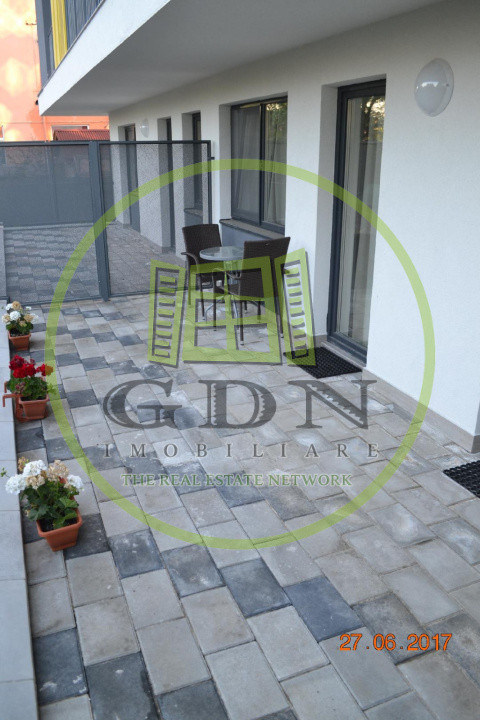 Apartament de închiriat în bloc nou!