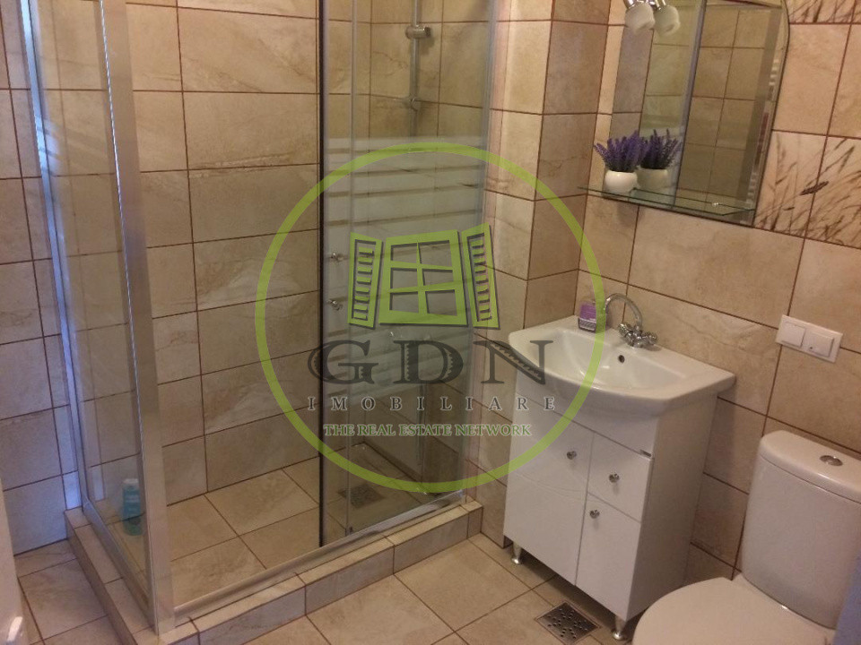 Apartament de închiriat în bloc nou!