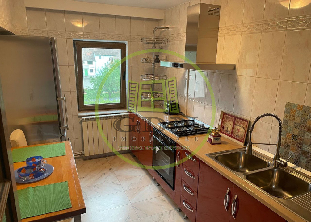 Apartament 90 mp utili -3 camere- B-dul Victoriei