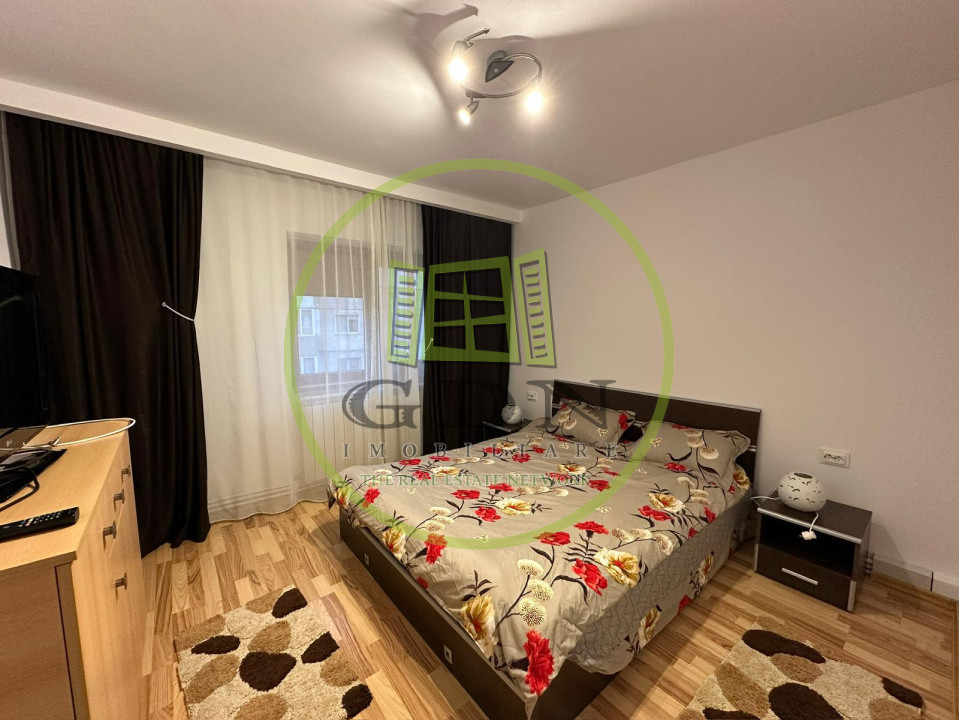 Apartament 3 camere, 72 mp, cartier Craiovita Noua, zona Scoala Elena Farago