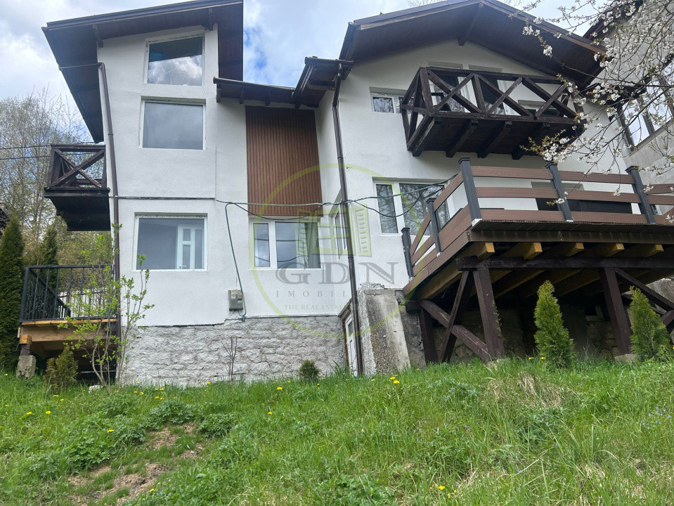 Casa de vanzare 6 camere, 4 dormitoare, 2 bai, localitatea Azuga 
