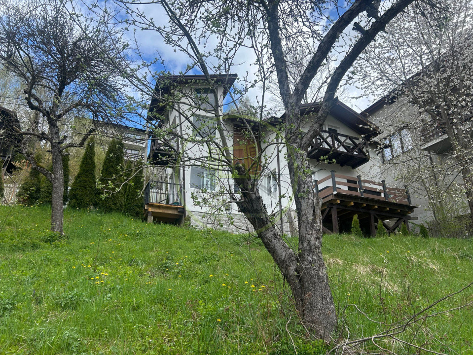 Casa de vanzare 6 camere, 4 dormitoare, 2 bai, localitatea Azuga 
