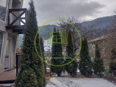 Casa de vanzare 6 camere, 4 dormitoare, 2 bai, localitatea Azuga