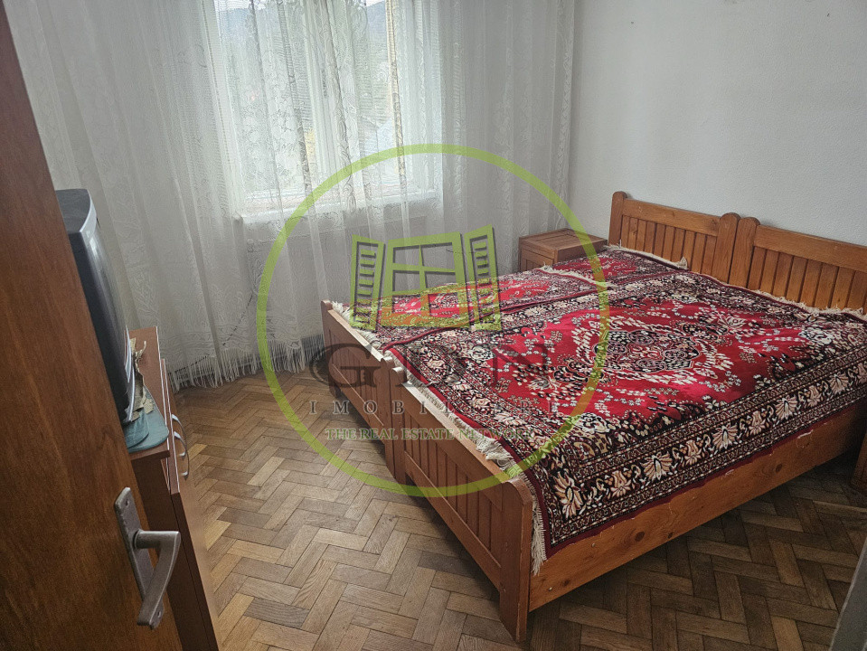 Apartament 3 camere aproape de Centrul Predealului