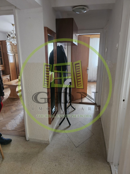 Apartament 3 camere aproape de Centrul Predealului