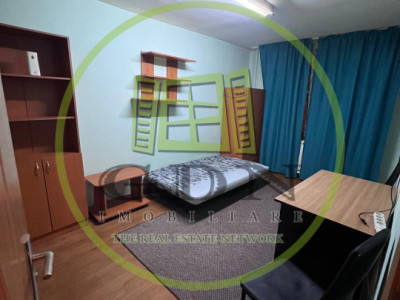 Garsoniera cf 2 cu vană în Zorilor 