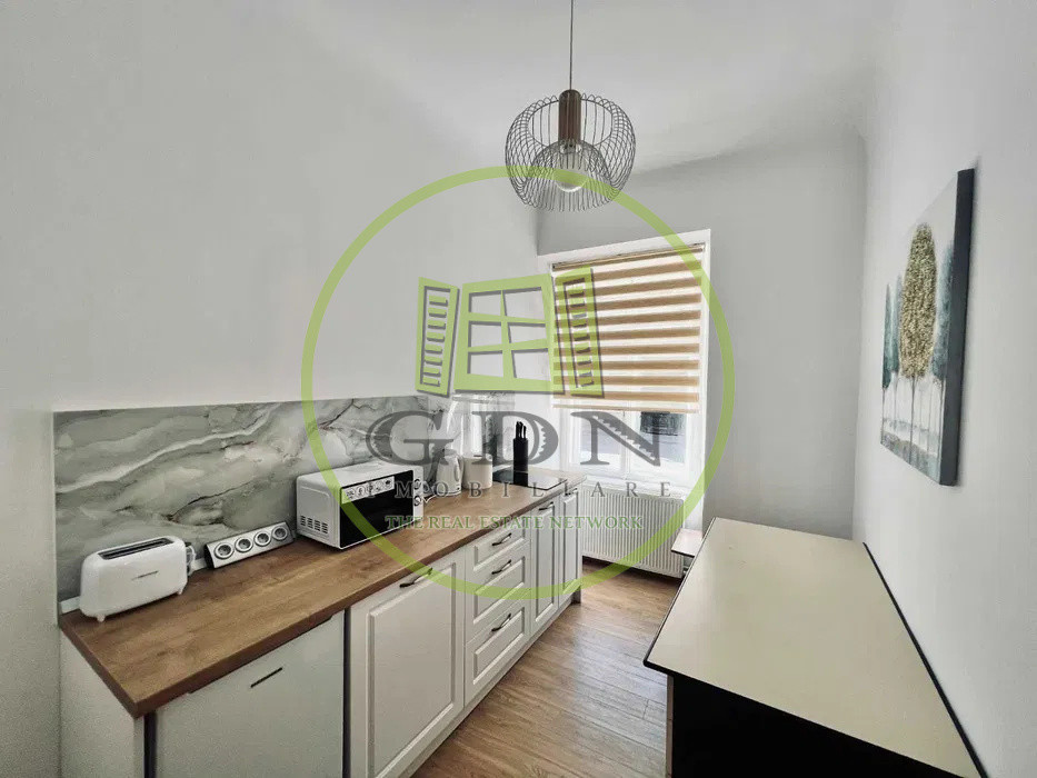 Apartament de vânzare 3 camere 88mp2 Ultra central Sibiu 