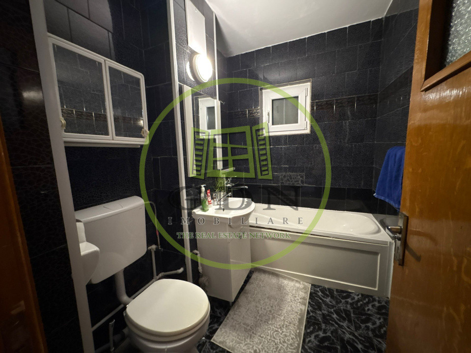 Apartament, 3 camere, decomandat, 76 mp, Centru, Zona McDonalds