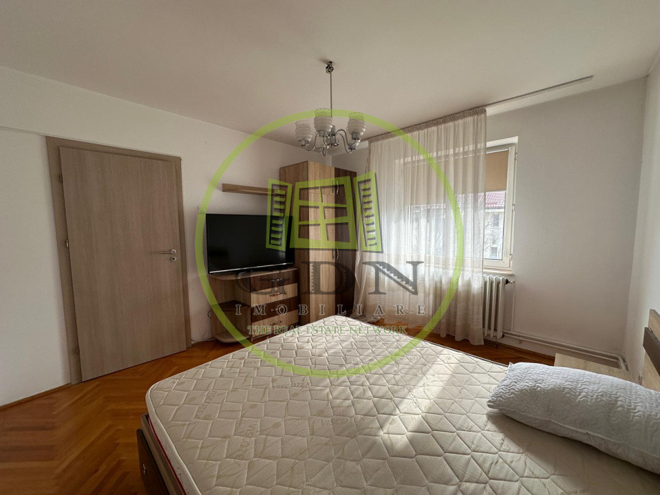 Apartament 3 camere, 100 mp, cartier 1 Mai, zona Ciuperca