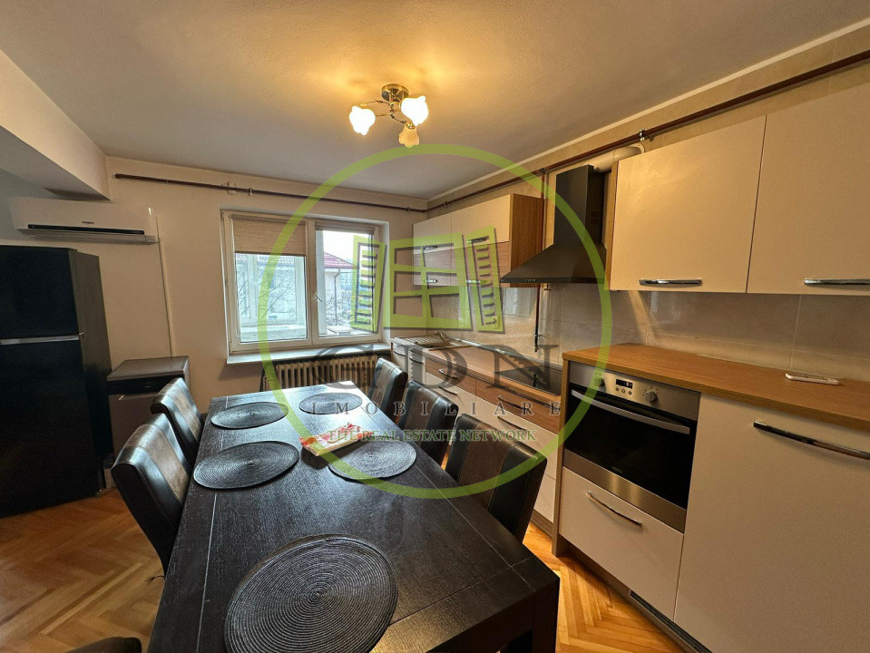 Apartament 3 camere, 100 mp, cartier 1 Mai, zona Ciuperca