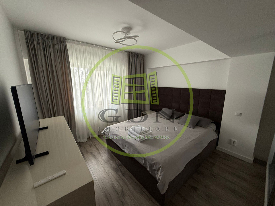 Apartament 3 camere, open-space, 83mp, Craiovita Noua, zona Niela 