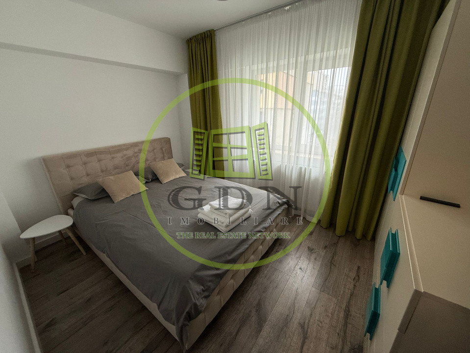 Apartament 3 camere, open-space, 83mp, Craiovita Noua, zona Niela 