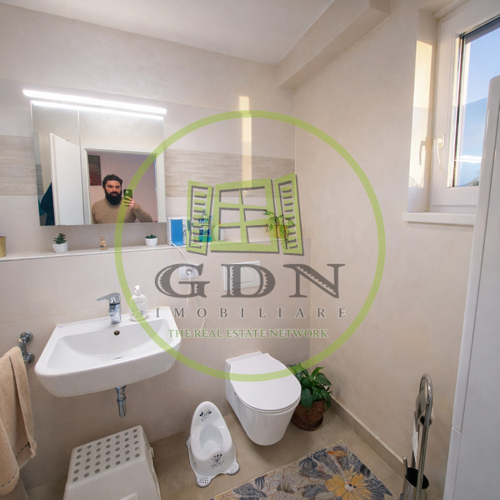 Vânzare apartament penthouse vedere panoramică Brașov