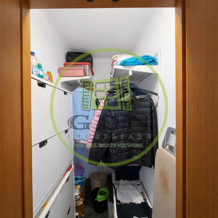 Vânzare Brașov apartament 2 camere Coresi Kasper zona pietonală 