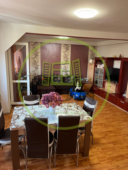 vanzare mansarda Cedonia