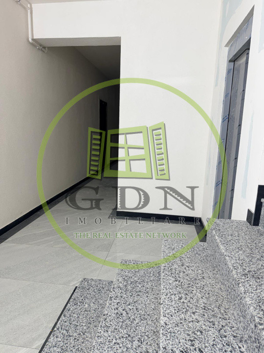 Apartament 3 camere in  boc nou de lux situat la 200m de Partia Clabucet,Predeal