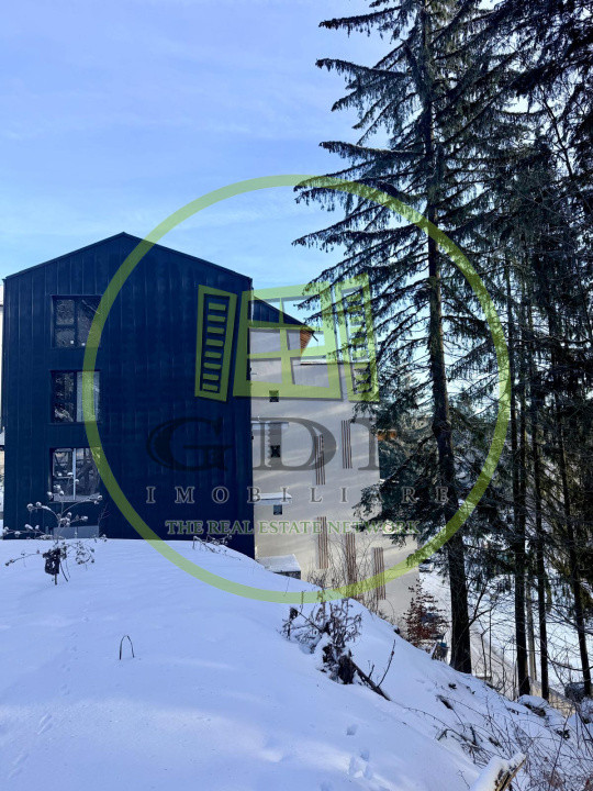 Apartament 3 camere in  boc nou de lux situat la 200m de Partia Clabucet,Predeal