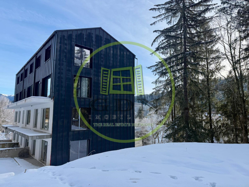 Apartament 3 camere in  boc nou de lux situat la 200m de Partia Clabucet,Predeal