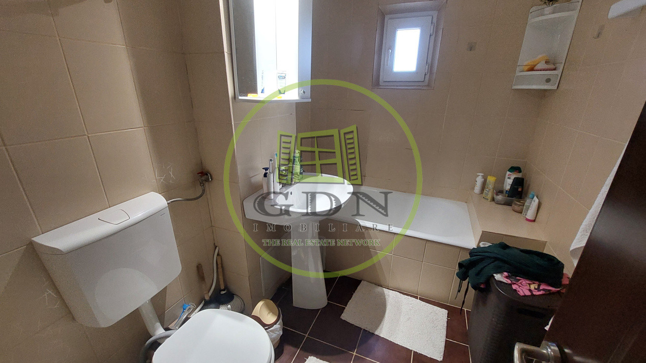 Apartament doua camere decomandat, etajul 1, Cartier Rovine, zona Penny